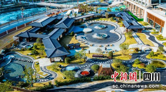 “贡嘎金汤”温泉。 “贡嘎金汤”温泉。