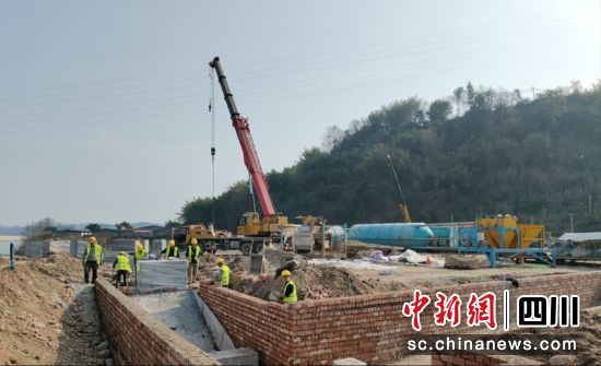 岷江龙溪口航电枢纽工程项目现场。恒丰银行成都分行供图 岷江龙溪口航电枢纽工程项目现场。恒丰银行成都分行供图