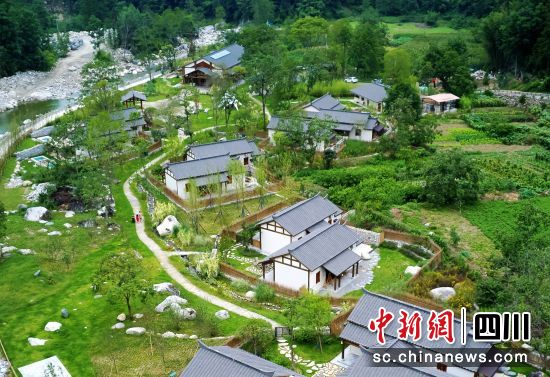 精品民宿集群。平武县委宣传部供图 精品民宿集群。平武县委宣传部供图