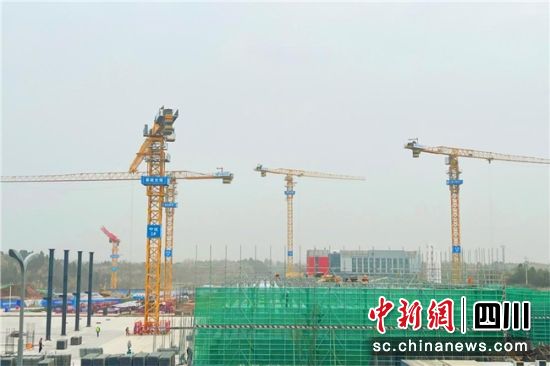 项目建设现场。中建五局供图 项目建设现场。中建五局供图