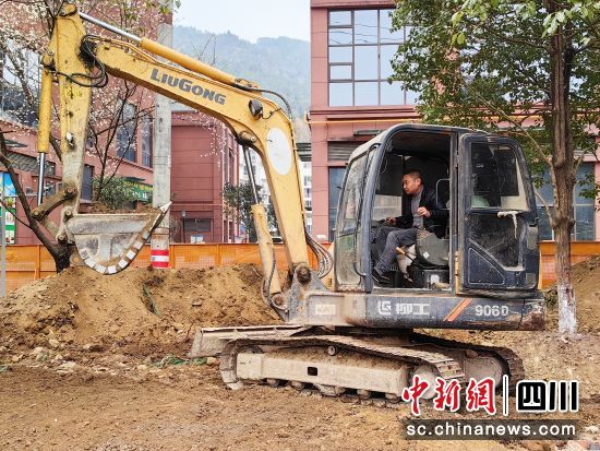 广元市朝天区“海绵城市”建设现场。张敏 摄 广元市朝天区“海绵城市”建设现场。张敏 摄