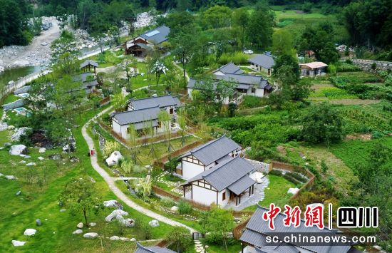精品民宿集群。 平武县委宣传部供图 精品民宿集群。 平武县委宣传部供图
