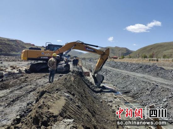 项目开工现场。壤塘县委宣传部供图 项目开工现场。壤塘县委宣传部供图