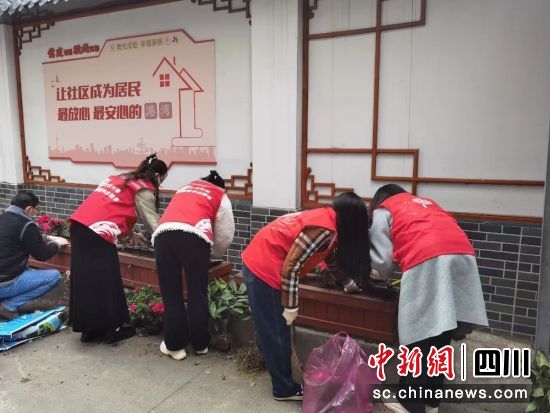 志愿活动现场。四川交行 供图 志愿活动现场。四川交行 供图