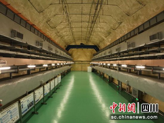 图为锦屏大设施实验A厅。雅砻江公司 供图 图为锦屏大设施实验A厅。雅砻江公司 供图
