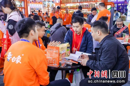 展会现场。白象品牌方供图 展会现场。白象品牌方供图