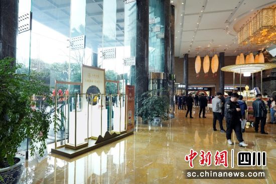 图为五粮好客亮相成都春季糖酒会。五粮好客 供图 图为五粮好客亮相成都春季糖酒会。五粮好客 供图