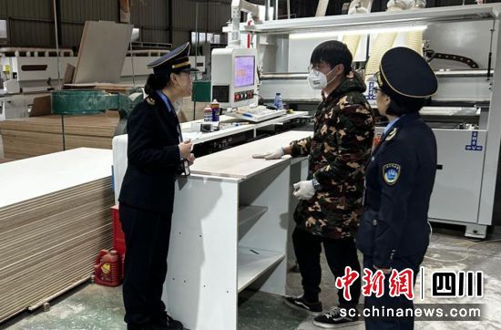 督查现场。富顺融媒 供图 督查现场。富顺融媒 供图