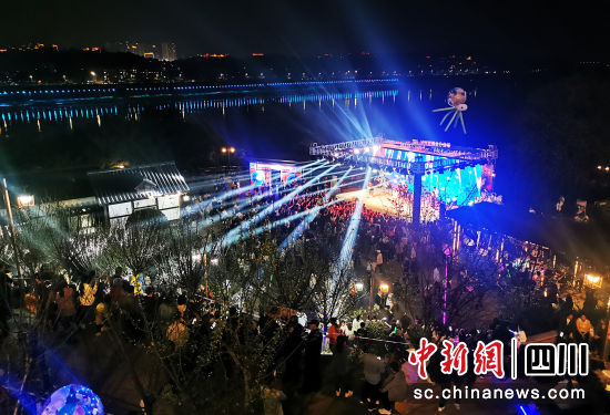 活动现场。江阳区融媒体中心供图 活动现场。江阳区融媒体中心供图