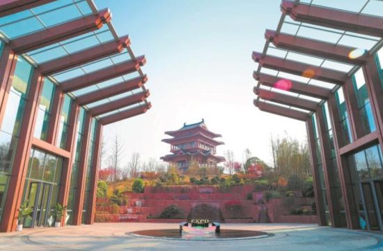 ▲成都世园会主会场最高建筑锦云楼气势尽显 ▲成都世园会主会场最高建筑锦云楼气势尽显