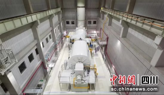 60MW非补燃式压缩空气储能空气透平发电机组。东方电气集团 供图 60MW非补燃式压缩空气储能空气透平发电机组。东方电气集团 供图