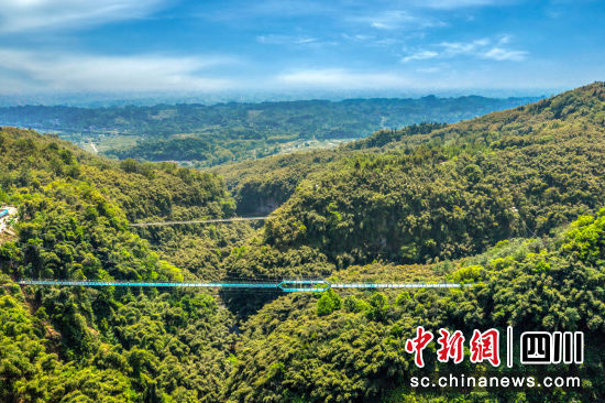 川西竹海景区双层高空走廊。邛崃市文旅局供图 川西竹海景区双层高空走廊。邛崃市文旅局供图