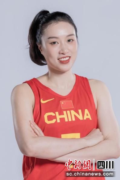 中国女篮前队长邵婷。新网银行供图 中国女篮前队长邵婷。新网银行供图