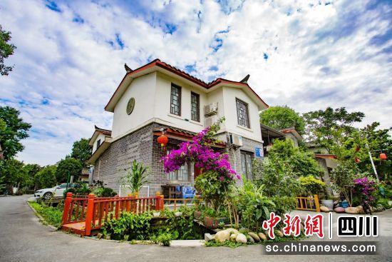 郫都区青杠树村。郫都区融媒体中心 供图 郫都区青杠树村。郫都区融媒体中心 供图