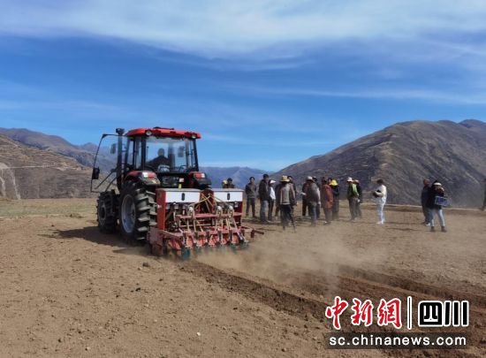 项目启动现场。壤塘县委宣传部供图 项目启动现场。壤塘县委宣传部供图