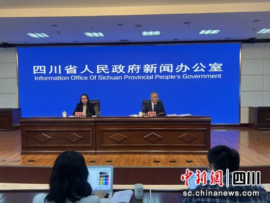 发布会现场。记者岳依桐摄 发布会现场。记者岳依桐摄