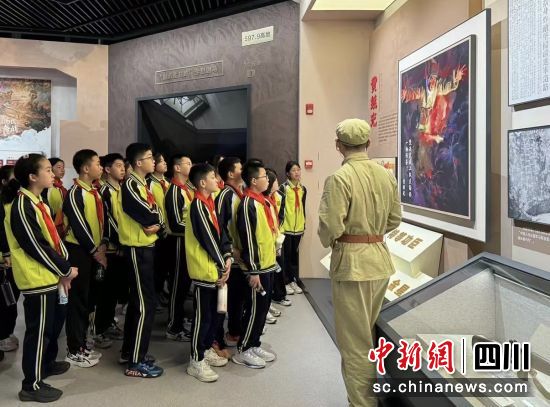 “星光·1953”红色空间的爱国主义教育。(四川国潮文旅科技有限公司 供图) “星光·1953”红色空间的爱国主义教育。(四川国潮文旅科技有限公司 供图)