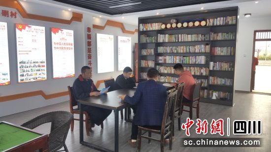 大王镇羊角山村农家书屋。南部县委宣传部供图 大王镇羊角山村农家书屋。南部县委宣传部供图