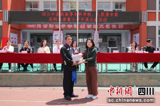 青春健康教育公益活动。 薛莹莹 摄 青春健康教育公益活动。 薛莹莹 摄