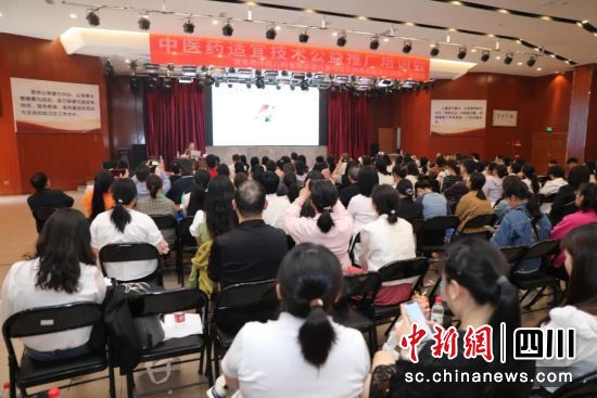 活动现场。冯博 摄 活动现场。冯博 摄