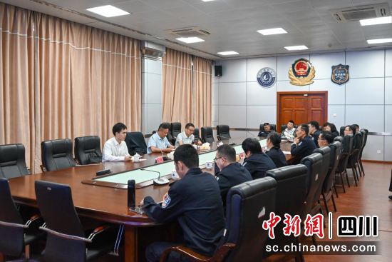 座谈会现场。刘媛媛 摄 座谈会现场。刘媛媛 摄