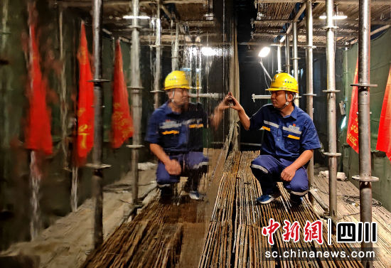 岩壁吊车梁镜面效果。华电金上 供图 岩壁吊车梁镜面效果。华电金上 供图