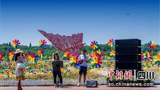 丰富多彩的活动现场。温江区委宣传部供图 丰富多彩的活动现场。温江区委宣传部供图