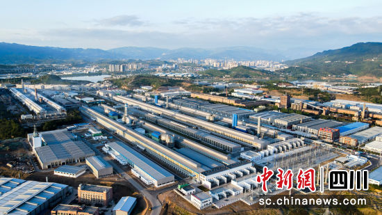 广元经开区袁家坝铝产业园。中共广元市委宣传部 供图 广元经开区袁家坝铝产业园。中共广元市委宣传部 供图