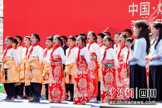 全民健身活动现场。洛绒尼玛 摄 全民健身活动现场。洛绒尼玛 摄