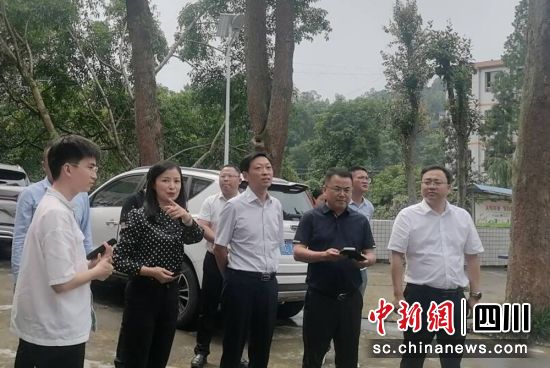 调研现场。富顺融媒 供图 调研现场。富顺融媒 供图