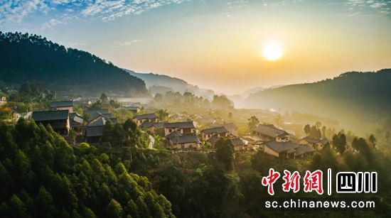 丹棱幸福古村幸福岭生态民宿聚落。丹棱县委宣传部供图 丹棱幸福古村幸福岭生态民宿聚落。丹棱县委宣传部供图