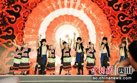 活动现场。(会理县文化广播电视和旅游局 供图) 活动现场。(会理县文化广播电视和旅游局 供图)