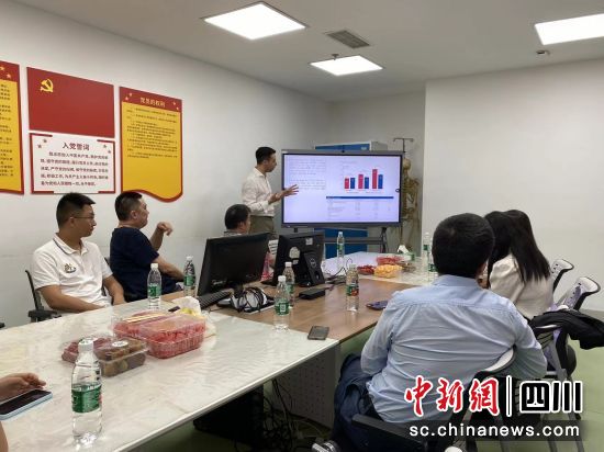 图为学术沙龙现场。成都市六医院 供图 图为学术沙龙现场。成都市六医院 供图
