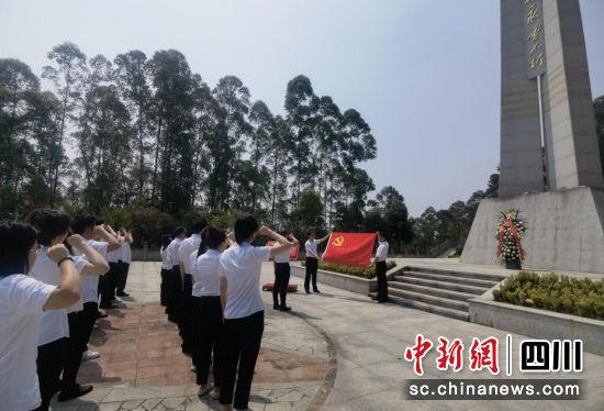 活动现场。(王玉平 摄) 活动现场。(王玉平 摄)