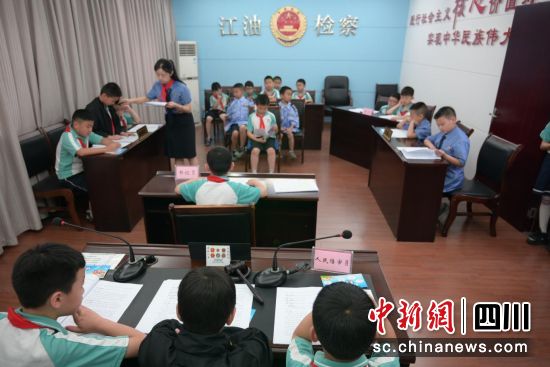 活动现场。 江油市委宣传部供图 活动现场。 江油市委宣传部供图