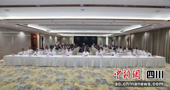 竞赛启动仪式现场。刘梅 摄 竞赛启动仪式现场。刘梅 摄