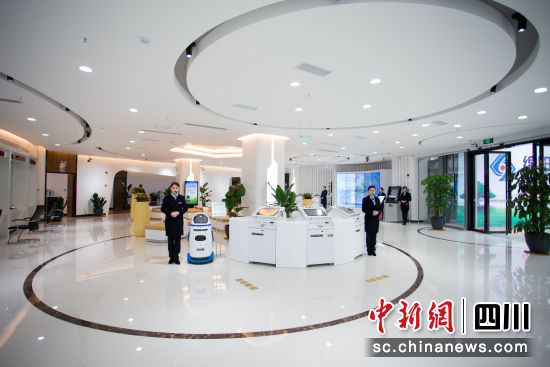绵阳市商业银行营业大厅。绵阳市商业银行 供图 绵阳市商业银行营业大厅。绵阳市商业银行 供图