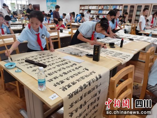 比赛现场。潘欢欢 摄 比赛现场。潘欢欢 摄
