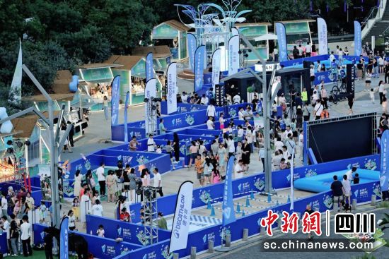迪卡侬Vital Sport运动汇首次在成都举办。迪卡侬供图 迪卡侬Vital Sport运动汇首次在成都举办。迪卡侬供图