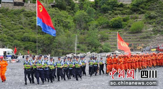 应急实战演练现场。阿坝州委宣传部供图 应急实战演练现场。阿坝州委宣传部供图
