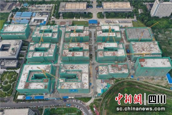 项目主体结构全面封顶。中建一局集团建设发展有限公司 供图 项目主体结构全面封顶。中建一局集团建设发展有限公司 供图