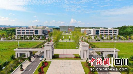 吉利学院校园。成都东部新区 供图 吉利学院校园。成都东部新区 供图