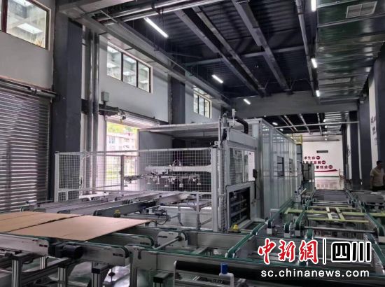 会东县玄武岩新材料产业项目生产车间。骆扬帆摄 会东县玄武岩新材料产业项目生产车间。骆扬帆摄