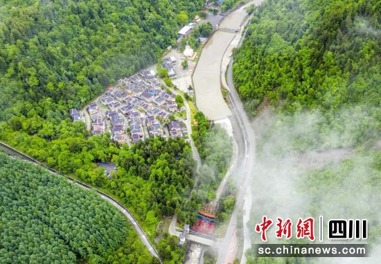 藏寨羊茸哈德。黑水县委宣传部供图 藏寨羊茸哈德。黑水县委宣传部供图
