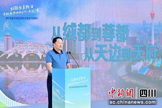 活动现场。黄进喜 摄 活动现场。黄进喜 摄