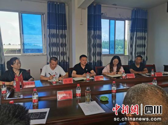 协商会现场。 罗江区委宣传部供图 协商会现场。 罗江区委宣传部供图