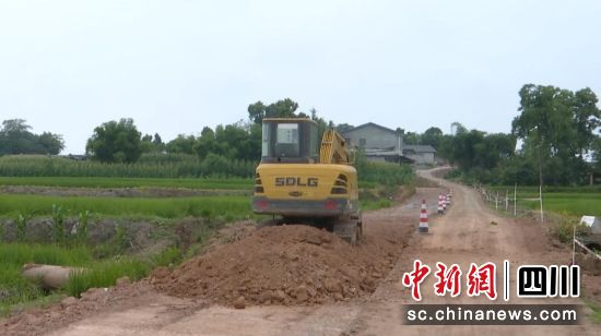 施工现场。 罗江区金山镇供图 施工现场。 罗江区金山镇供图