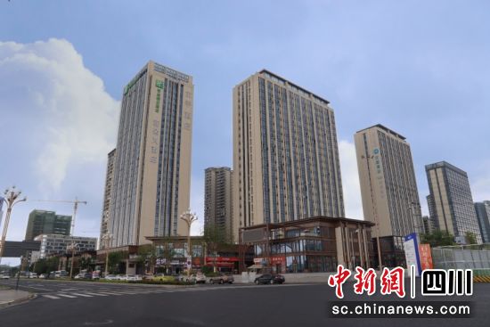 简阳临空经济产业园加快打造临空国际商务区。 简阳融媒体中心 供图 简阳临空经济产业园加快打造临空国际商务区。 简阳融媒体中心 供图