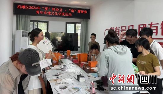 活动现场。沿滩融媒 供图 活动现场。沿滩融媒 供图