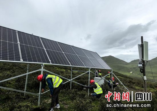 基站施工现场。壤塘县委宣传部供图 基站施工现场。壤塘县委宣传部供图